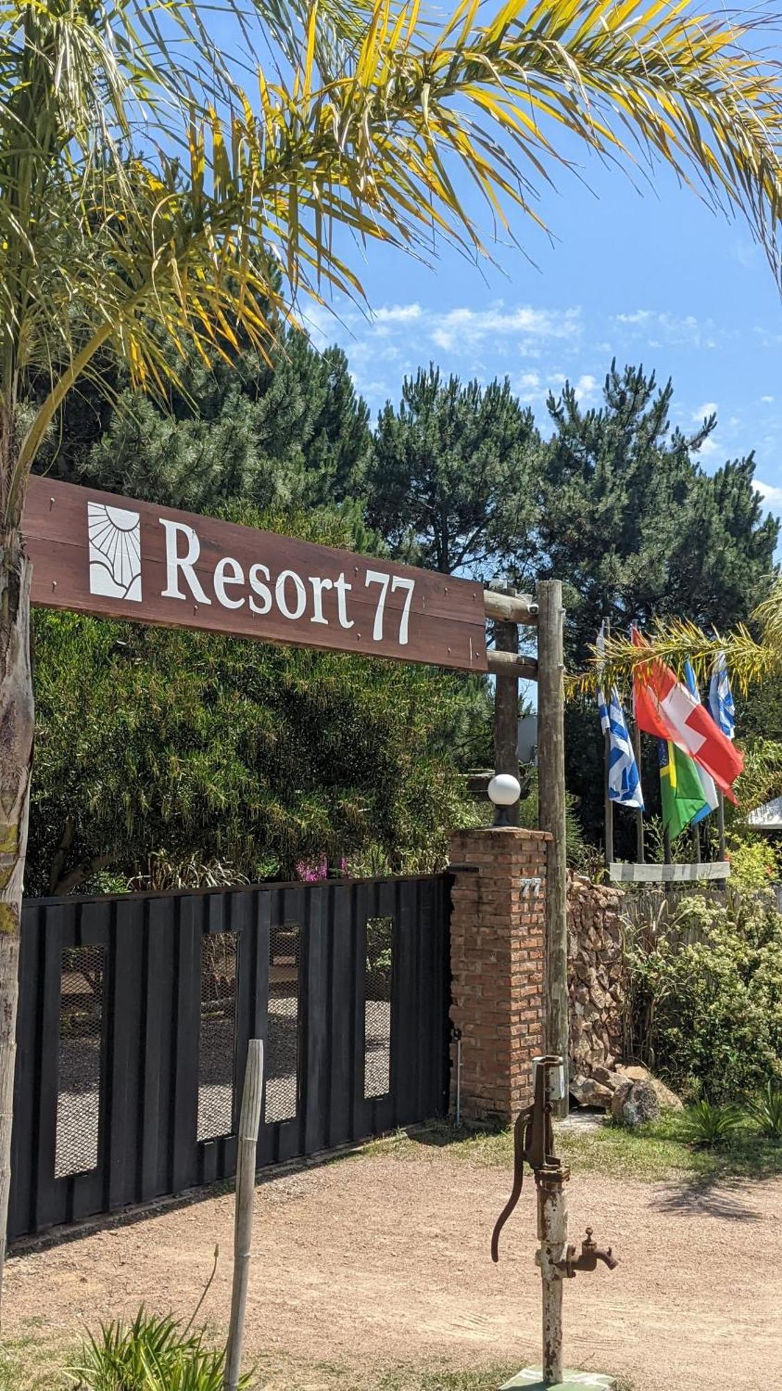 Resort 77 Piriápolis Exterior foto